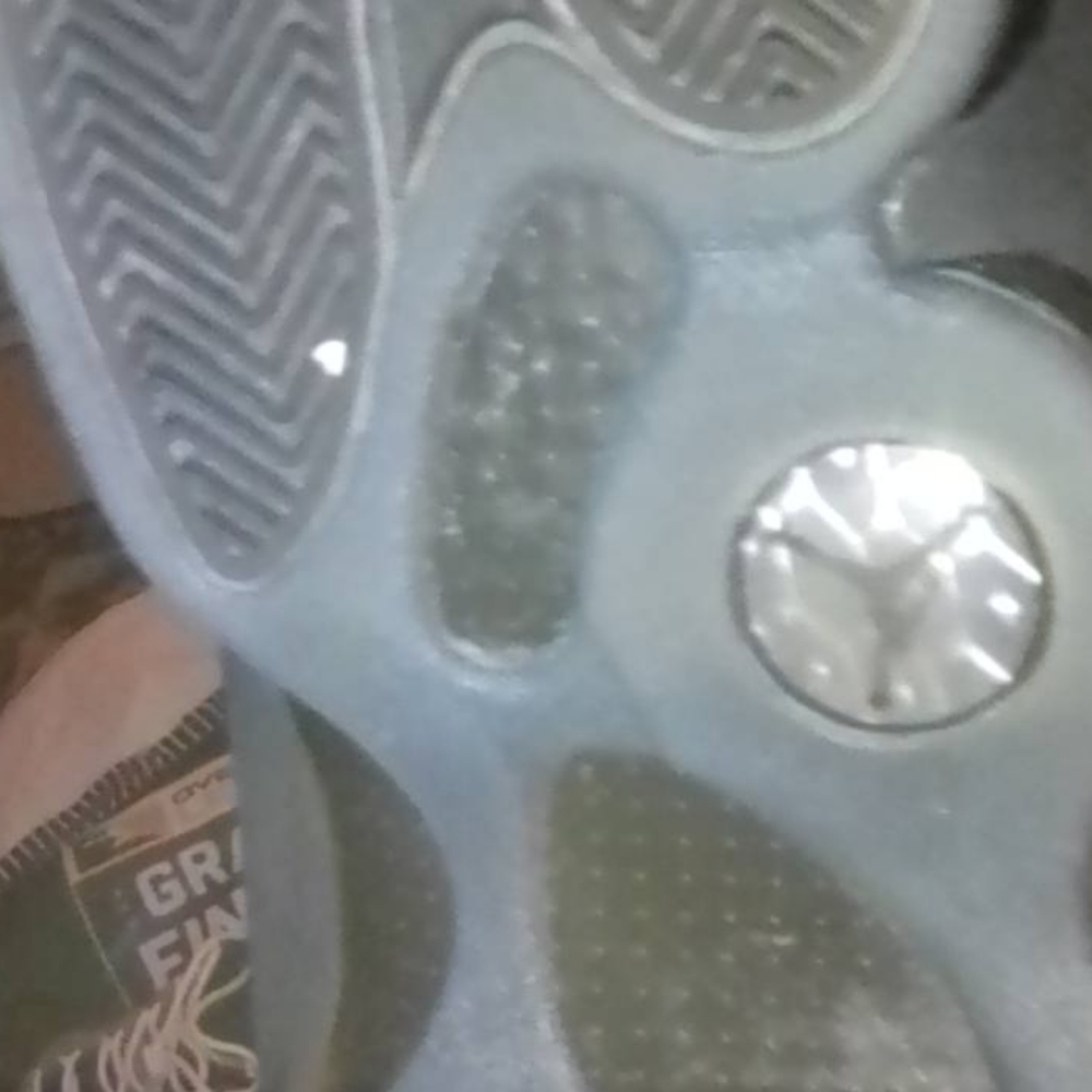 shoes - Picture 3 of 4